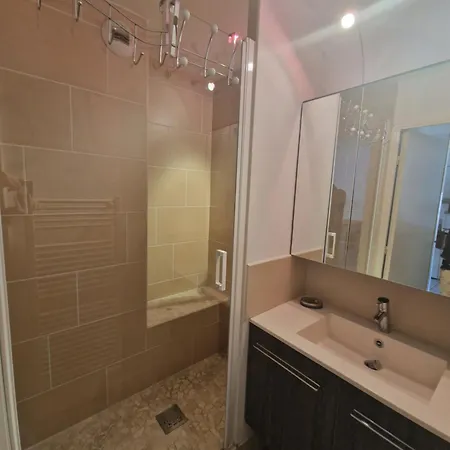 아파트 Petite Venise